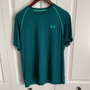 Mens medium Under Armour short sleeve t-shirt